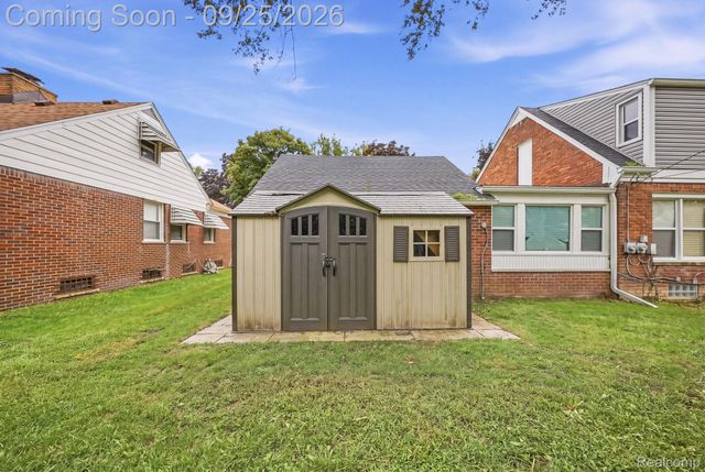 17580 Dorset Avenue, Southfield, MI 48075