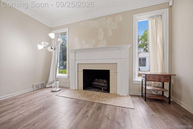 17580 Dorset Avenue, Southfield, MI 48075