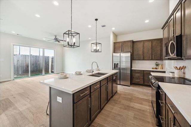 8534 Madeleine Rose Lane, Houston, TX 77055