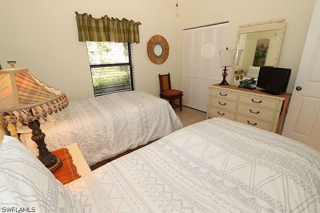 563 Serendipity DR 563, Naples, FL 34108