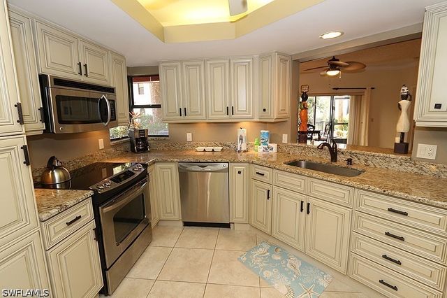 563 Serendipity DR 563, Naples, FL 34108