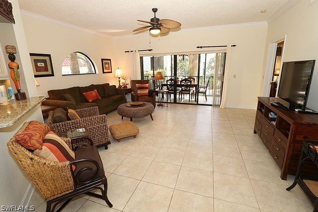 563 Serendipity DR 563, Naples, FL 34108