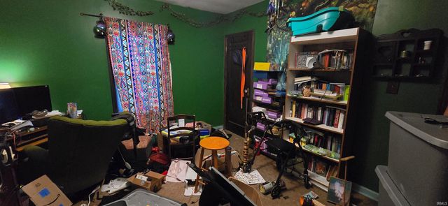 1615 Monroe Avenue, Evansville, IN 47714