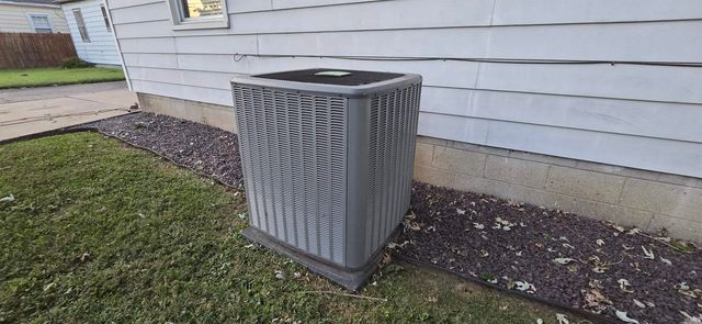 1615 Monroe Avenue, Evansville, IN 47714