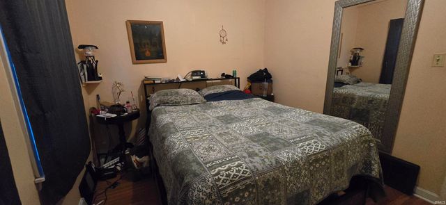 1615 Monroe Avenue, Evansville, IN 47714