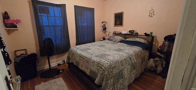 1615 Monroe Avenue, Evansville, IN 47714