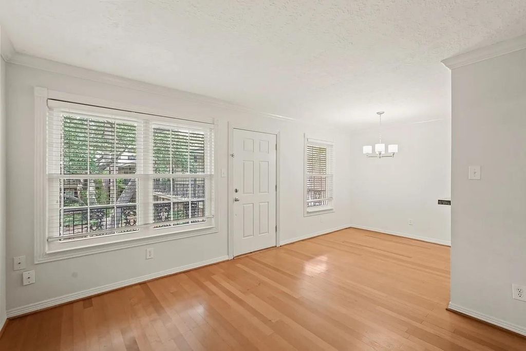 3224 Timmons Lane 108, Houston, TX 77027