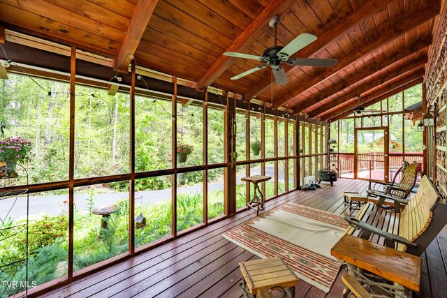 319 Ivy Wood Lane, Mountain City, TN 37683
