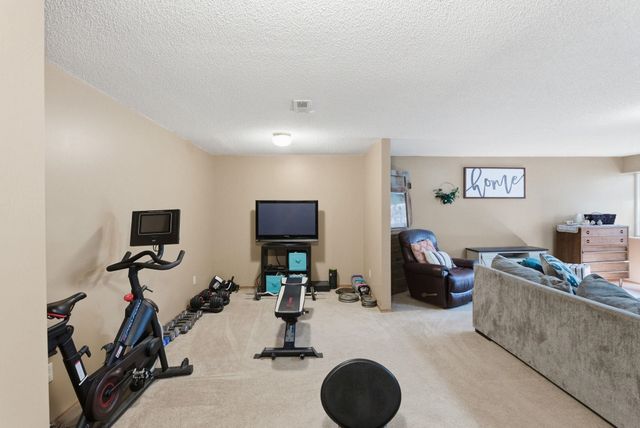 11707 W Birch Ln, Wichita, KS 67212