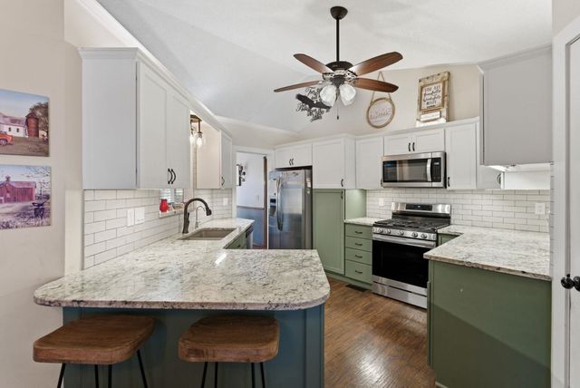 11707 W Birch Ln, Wichita, KS 67212