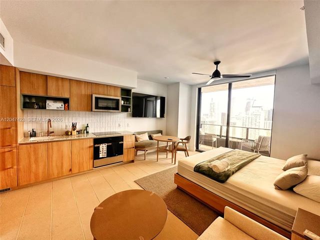 159 NE 6th St 3212, Miami, FL 33132
