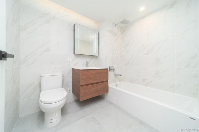 14449 Northern Boulevard 316, Flushing, NY 11354