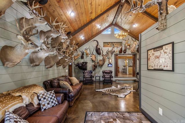 1363 E 270 Highway, Sheridan, AR 72150