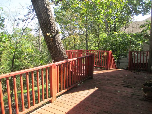 166 Holiday Island Drive, Holiday Island, AR 72631