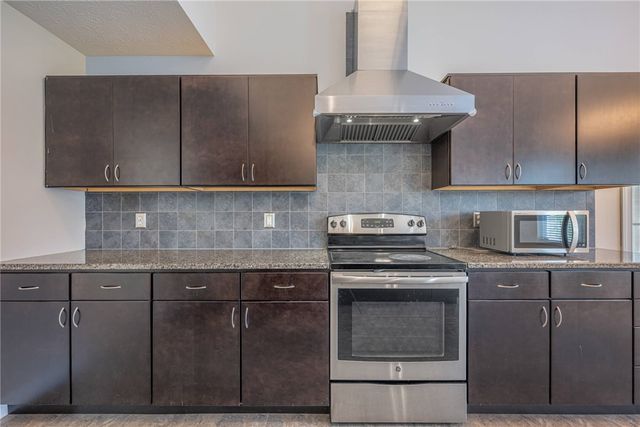 4202 Dobbin Circle, Dayton, OH 45424