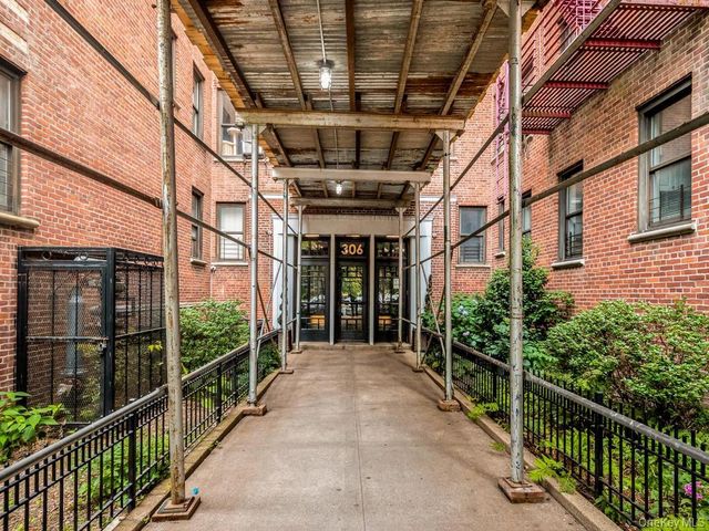 306 E Mosholu Parkway S 4F, Bronx, NY 10458
