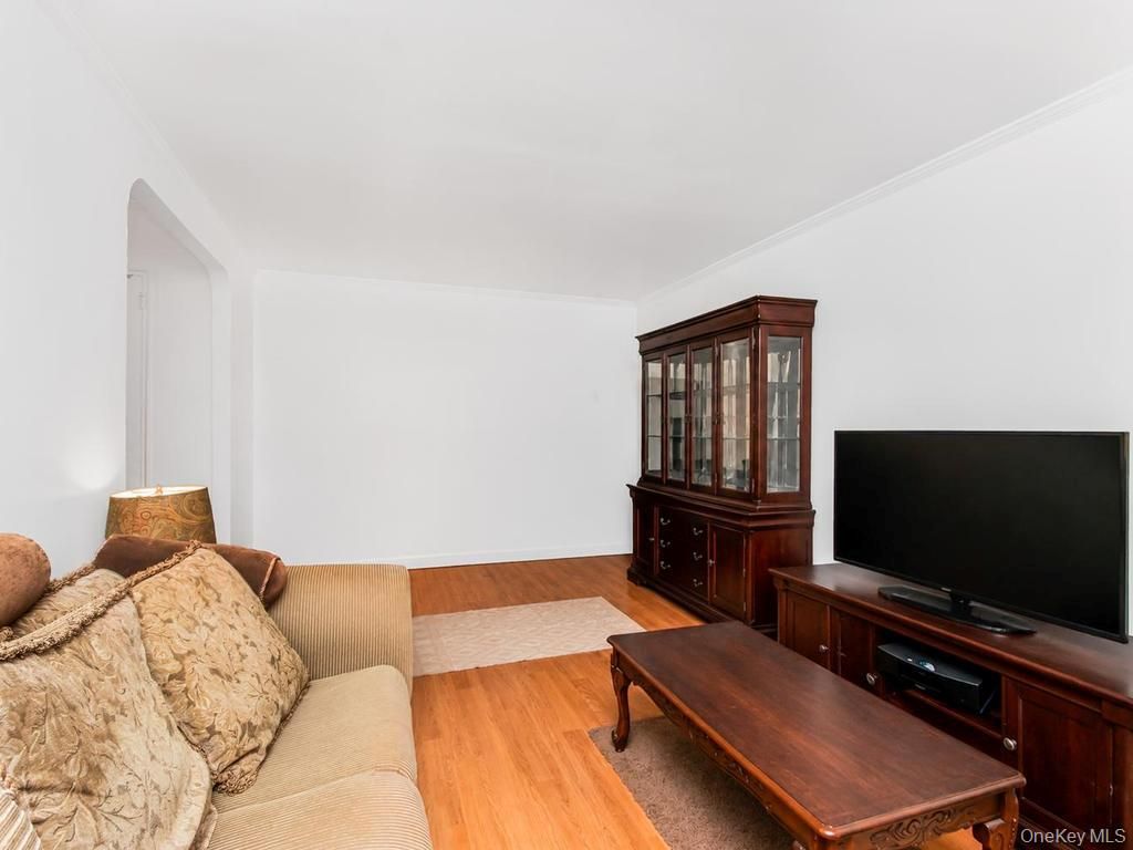 306 E Mosholu Parkway S 4F, Bronx, NY 10458 — photo 4