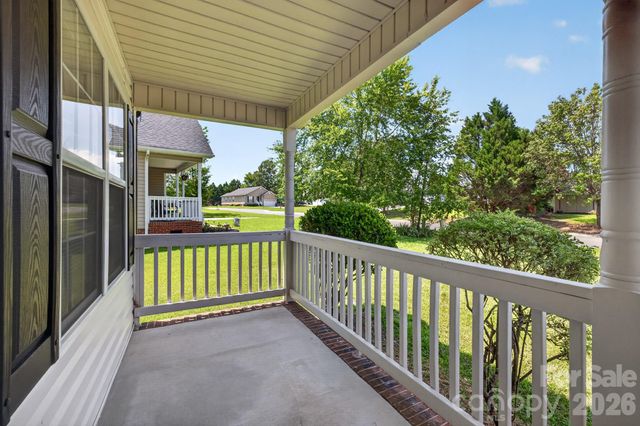 1001 Loch Lomond Circle, Concord, NC 28025