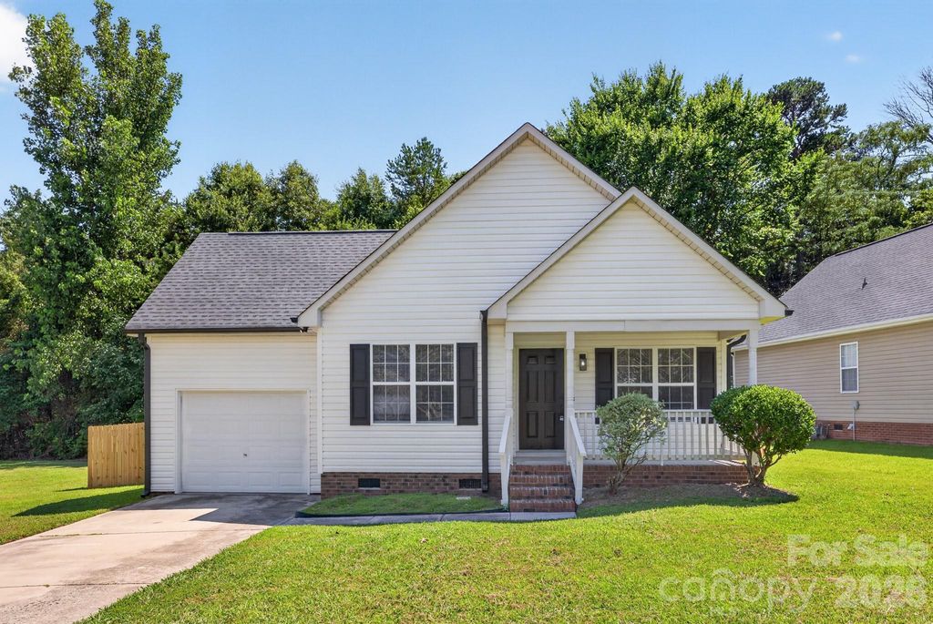 1001 Loch Lomond Circle, Concord, NC 28025