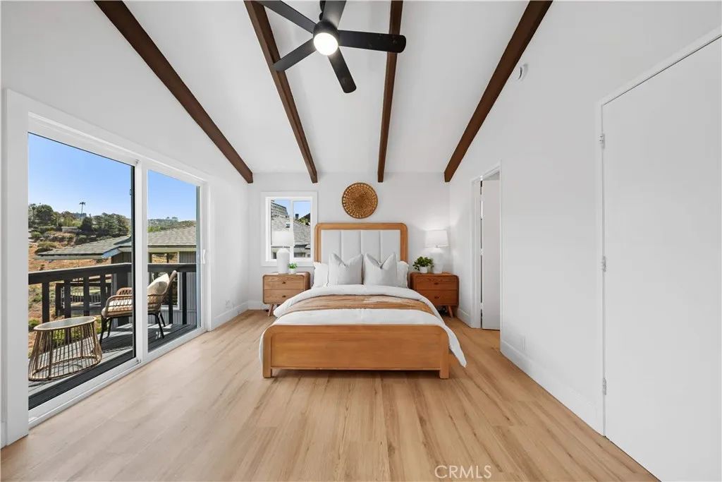 Image 16 of property listing at 2838 Lambert Drive, Los Angeles, CA 90068