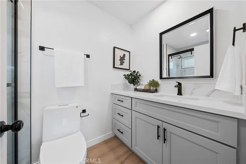 Image 20 of property listing at 2838 Lambert Drive, Los Angeles, CA 90068