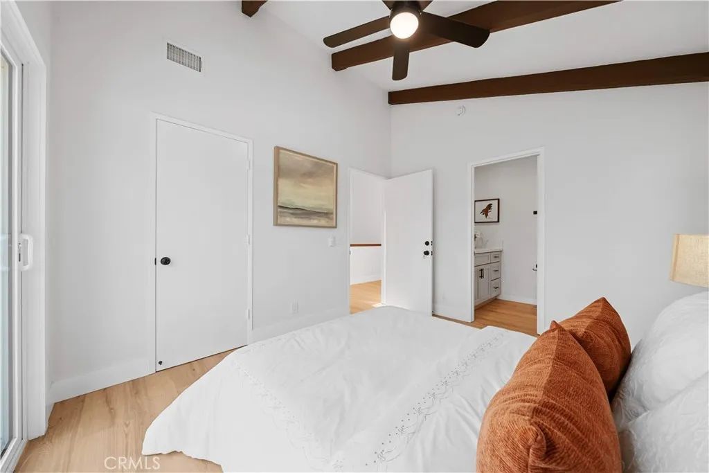 Image 24 of property listing at 2838 Lambert Drive, Los Angeles, CA 90068