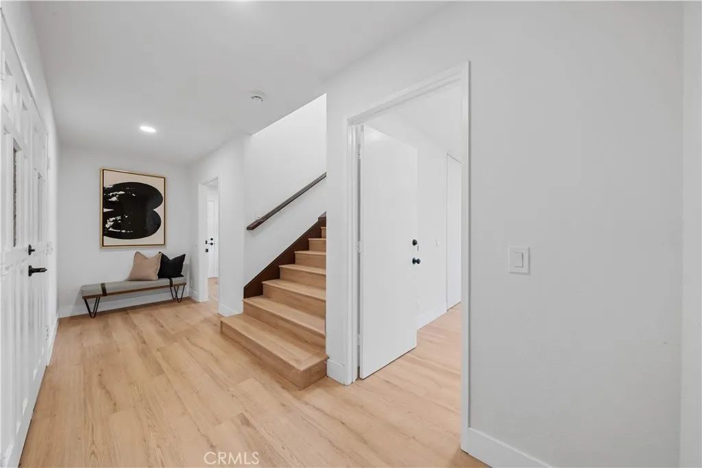 Image 4 of property listing at 2838 Lambert Drive, Los Angeles, CA 90068