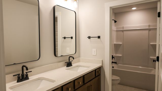 296 Harvest Point Blvd, Spring Hill, TN 37174