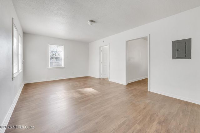 3173 3RD Circle S, Jacksonville, FL 32254