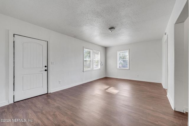 3173 3RD Circle S, Jacksonville, FL 32254