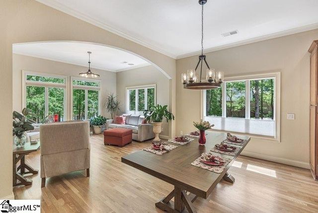 402 Boaters Row, Fair Play, SC 29643