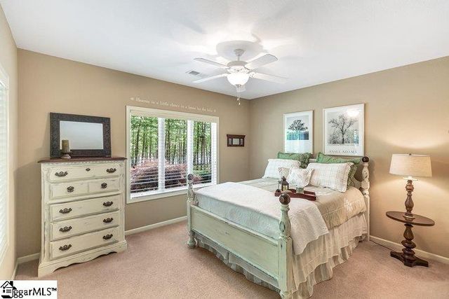 402 Boaters Row, Fair Play, SC 29643