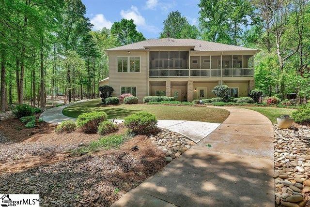 402 Boaters Row, Fair Play, SC 29643