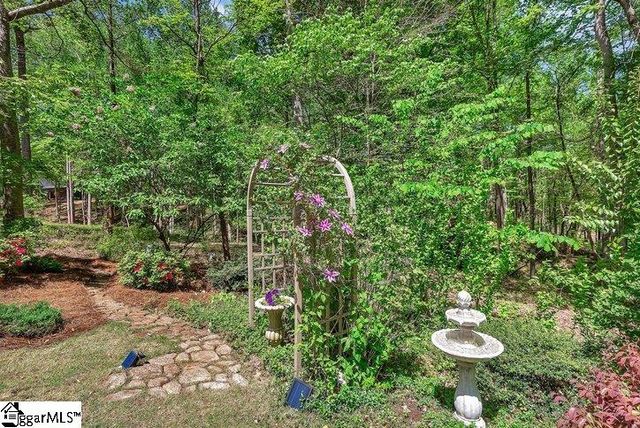 402 Boaters Row, Fair Play, SC 29643