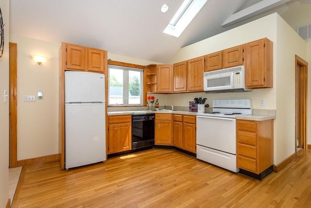 10 Cedarcrest, Canton, MA 02021
