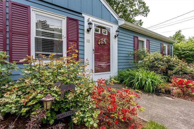 10 Cedarcrest, Canton, MA 02021