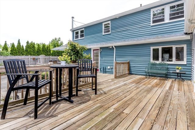 10 Cedarcrest, Canton, MA 02021