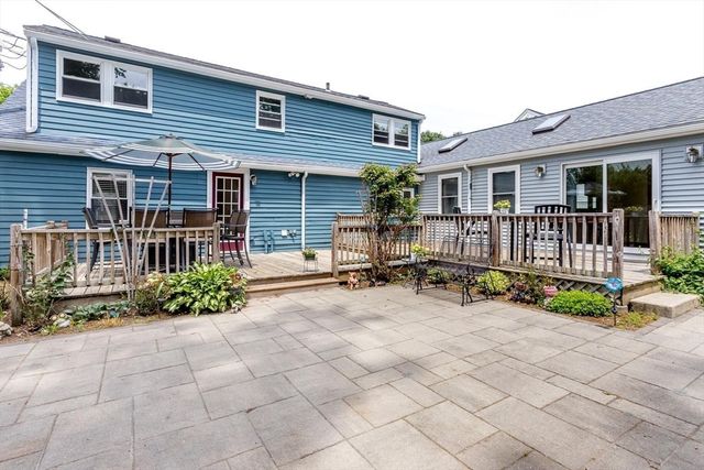 10 Cedarcrest, Canton, MA 02021