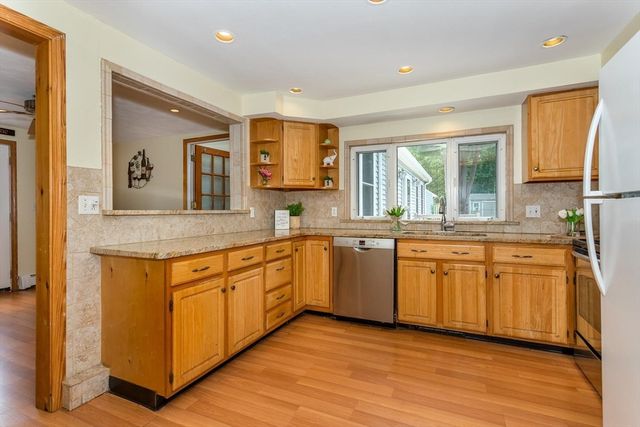 10 Cedarcrest, Canton, MA 02021