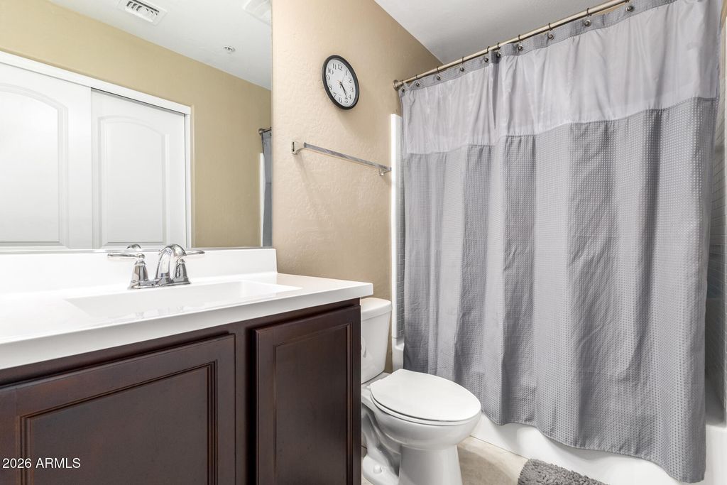 Image 20 of property listing at 240 W JUNIPER Avenue 1036, Gilbert, AZ 85233