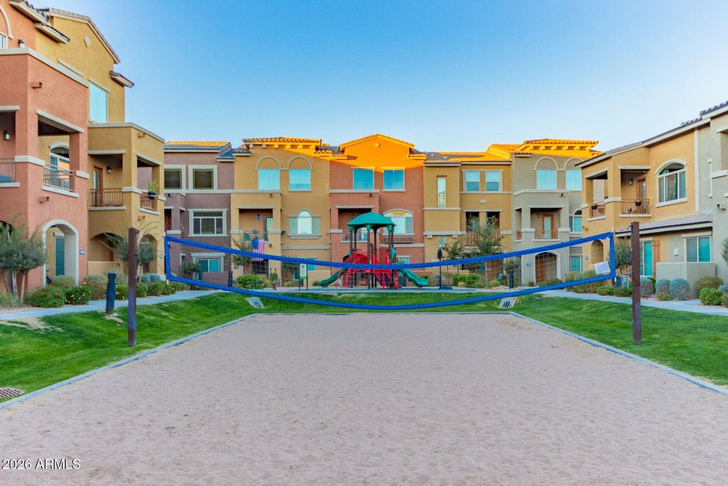 Image 27 of property listing at 240 W JUNIPER Avenue 1036, Gilbert, AZ 85233