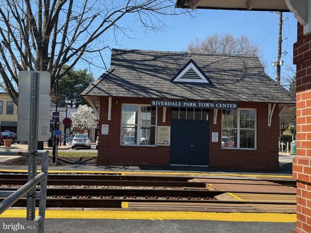 4808 RIVERDALE RD, Riverdale, MD 20737