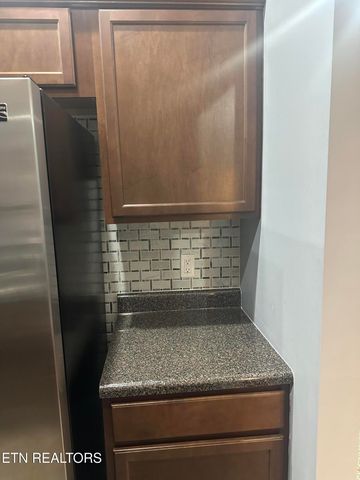 156 Stonefield Drive, Harrogate, TN 37752