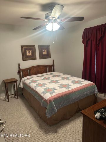 156 Stonefield Drive, Harrogate, TN 37752