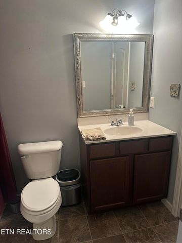 156 Stonefield Drive, Harrogate, TN 37752