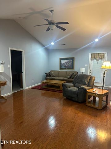 156 Stonefield Drive, Harrogate, TN 37752