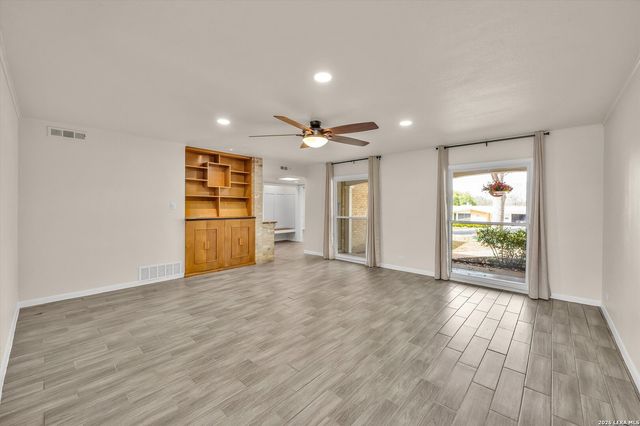 130 Dawnridge, San Antonio, TX 78213