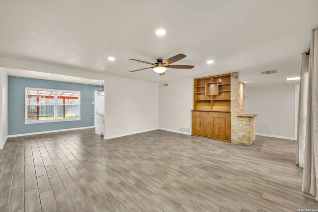 130 Dawnridge, San Antonio, TX 78213