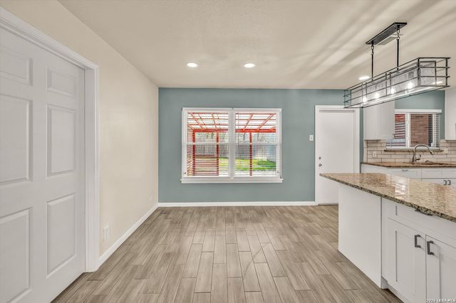 130 Dawnridge, San Antonio, TX 78213