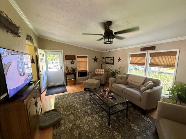 4 Justin Lane, Coventry, RI 02816